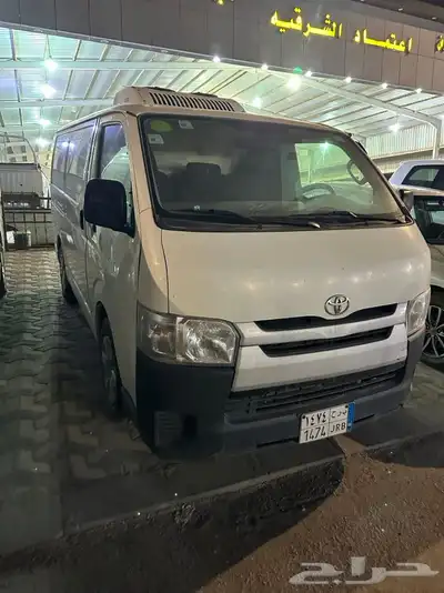 نبيع باص تويوتا ديزل بضاعه ثلاجة 2018 2