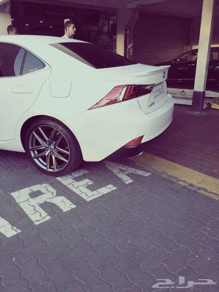 تتوفر لديناجميع انواع جنوط اللكزس Lexuse 48