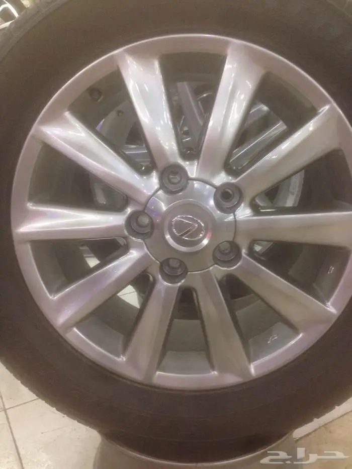 تتوفر لديناجميع انواع جنوط اللكزس Lexuse 24