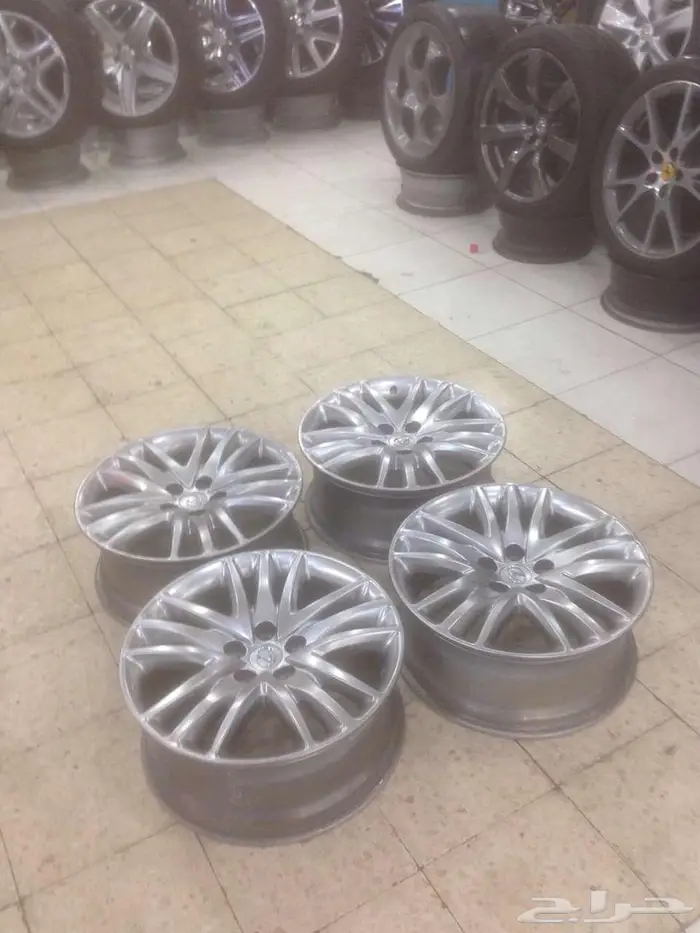 تتوفر لديناجميع انواع جنوط اللكزس Lexuse 25