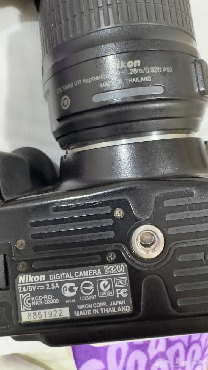 كاميرا احترافية نيكون 2