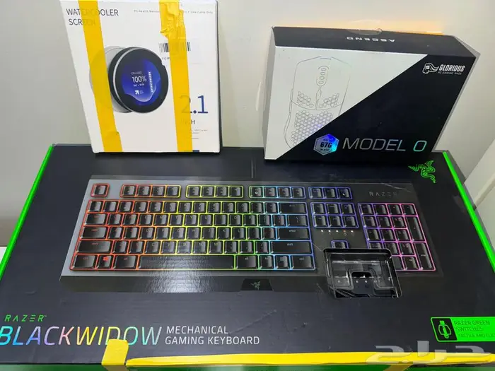 للبيع اغراض شبه جديدة pc 14