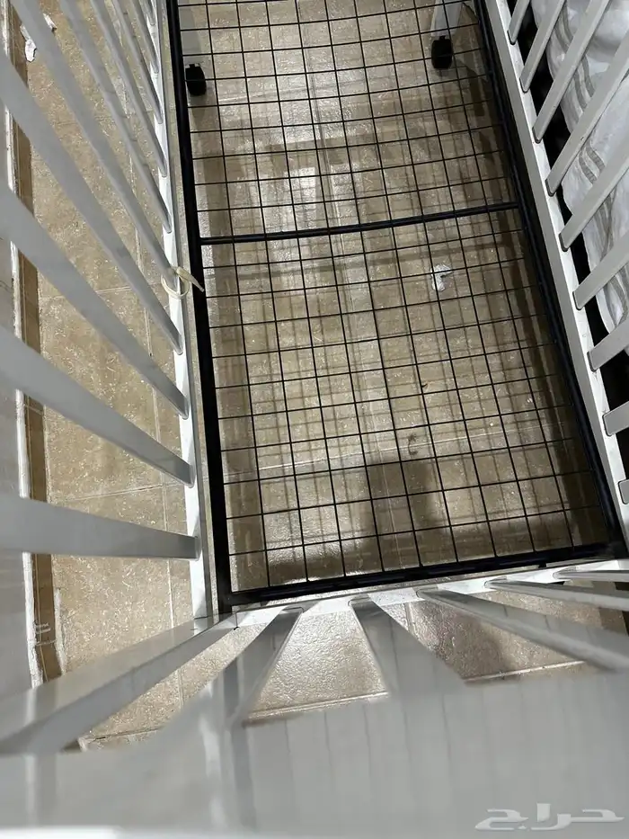 سرير اطفال للبيع 1