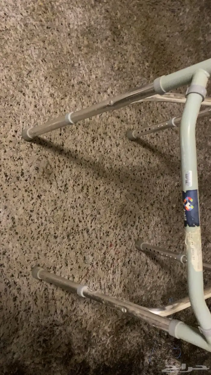 مشايه لكبار السن 1