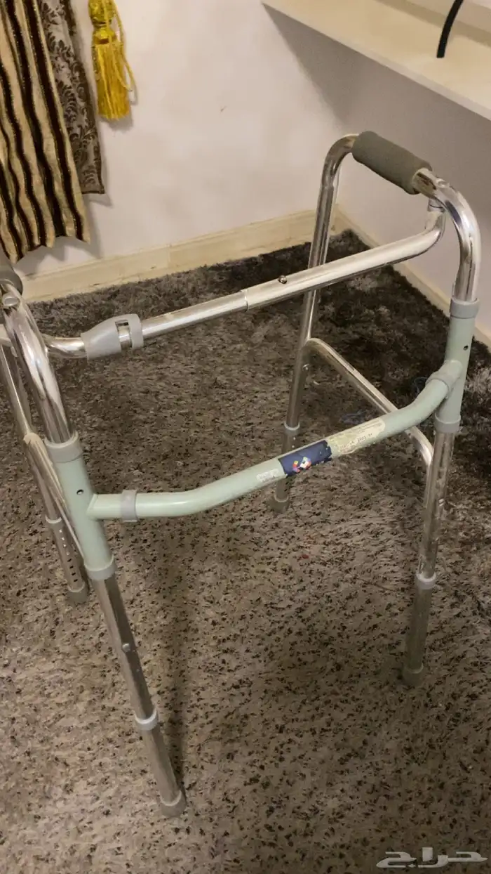 مشايه لكبار السن 0