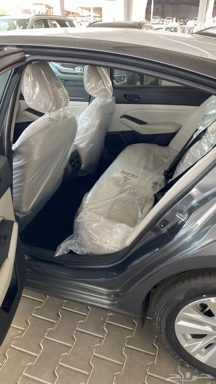 نيسان التيما S 2025 5