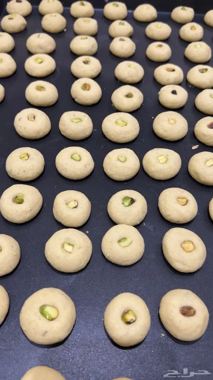 معمول ومعجنات وغريبه الععيددد 1