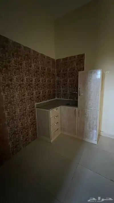 للايجار شقق عزاب 2
