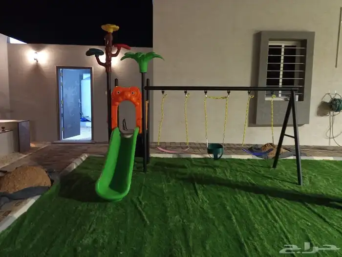 يوجد زحاليق وألعاب مائيه 7