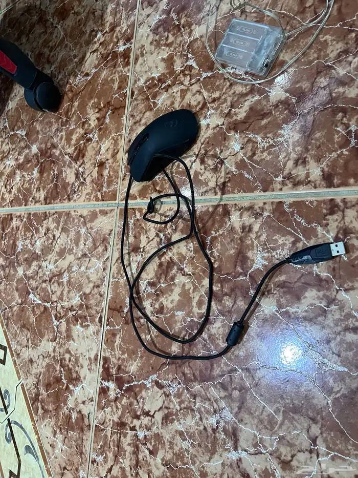طاولة قيمنج للبيع 3