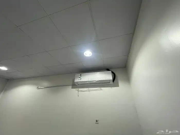 شقق عزاب للإيجار 4