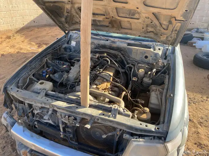 جيب بترول تشليح بيع قطع من 98لين 2005 قطع غيار 1