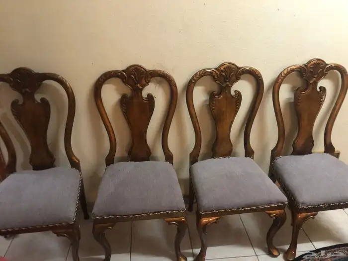 اربع كراسي طعام وكرسين برام 0