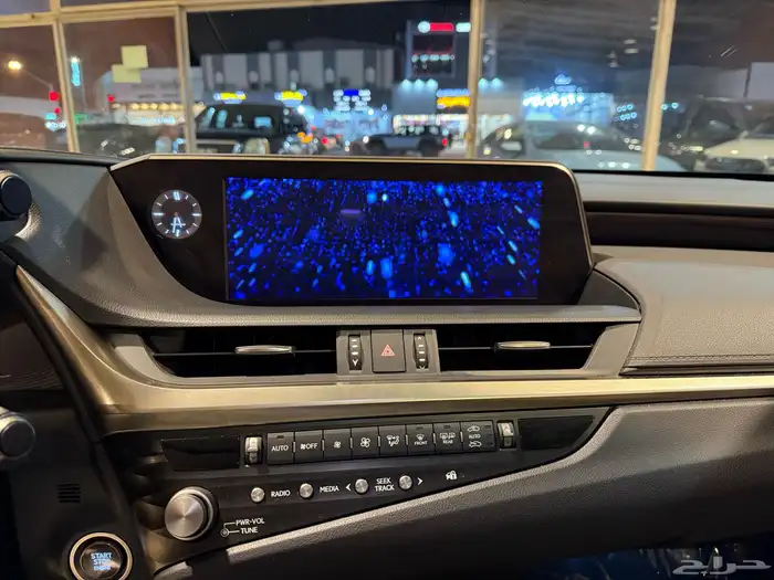 2021 لكزس ES350 9