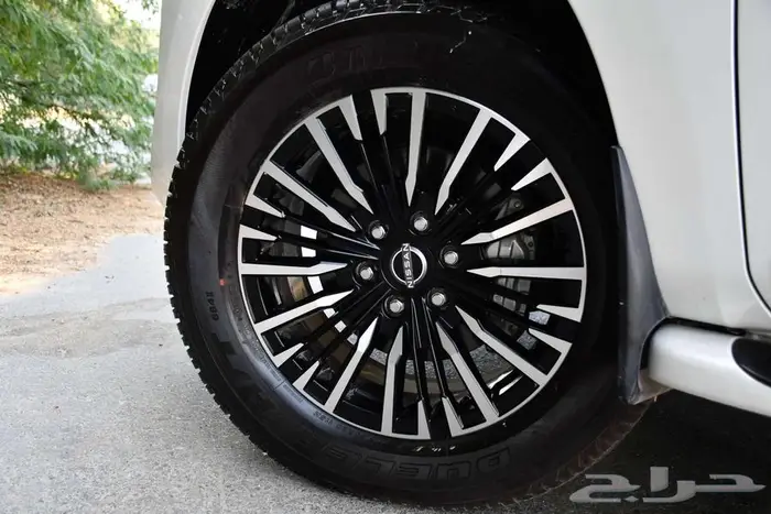 NISSAN PATROL Platinum 2024 خليجي KM0 WHITE 6