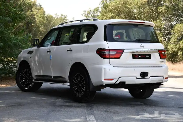 NISSAN PATROL Platinum 2024 خليجي KM0 WHITE 4