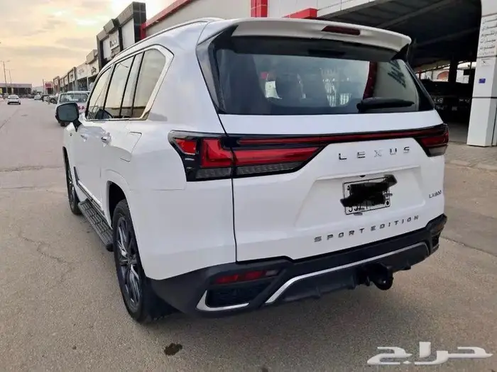 لكزس LX600 م2023 اف سبورت 2