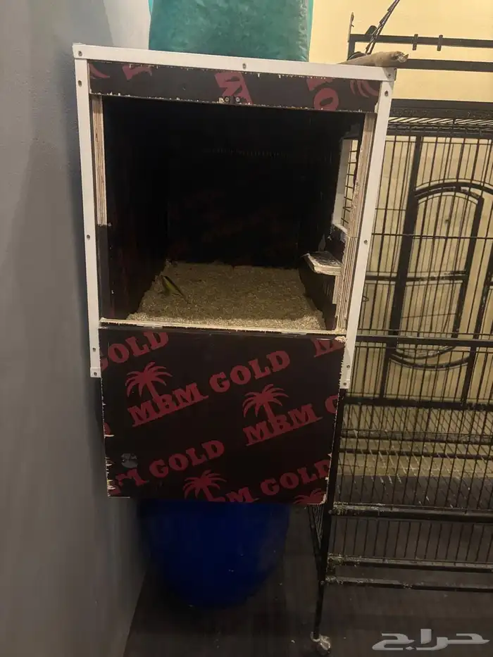 قفص   فقاسه كبير وبحاله ممتازة 2