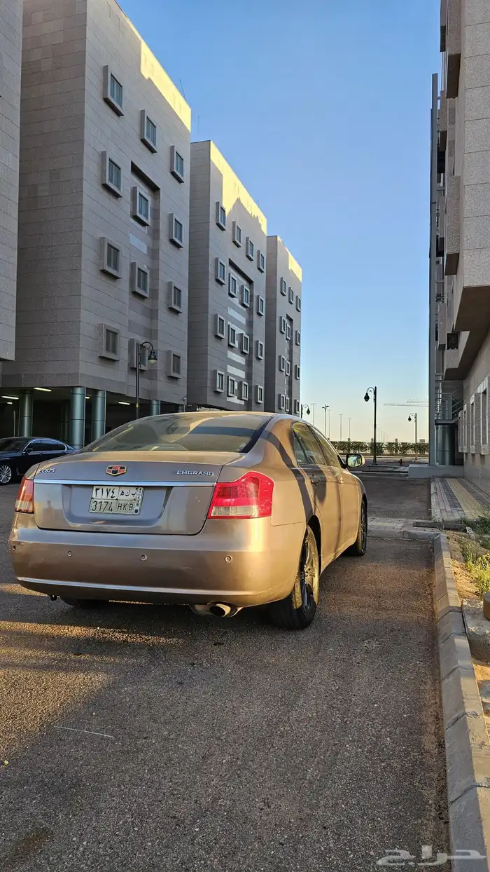 جيلي EC8 فل كامل للبيع 4