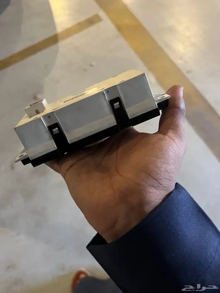 ساعة لينكون تاون كار 1