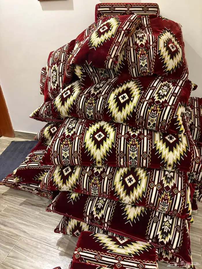 اثاث بيت شعر للبيع 0
