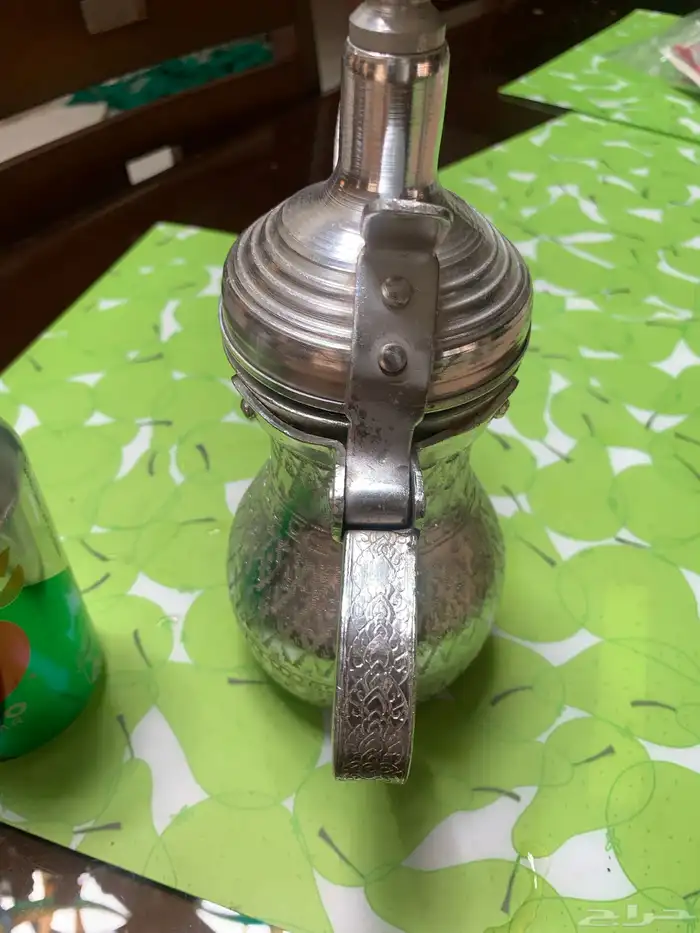 دلة قهوة معدن منقوشة 2