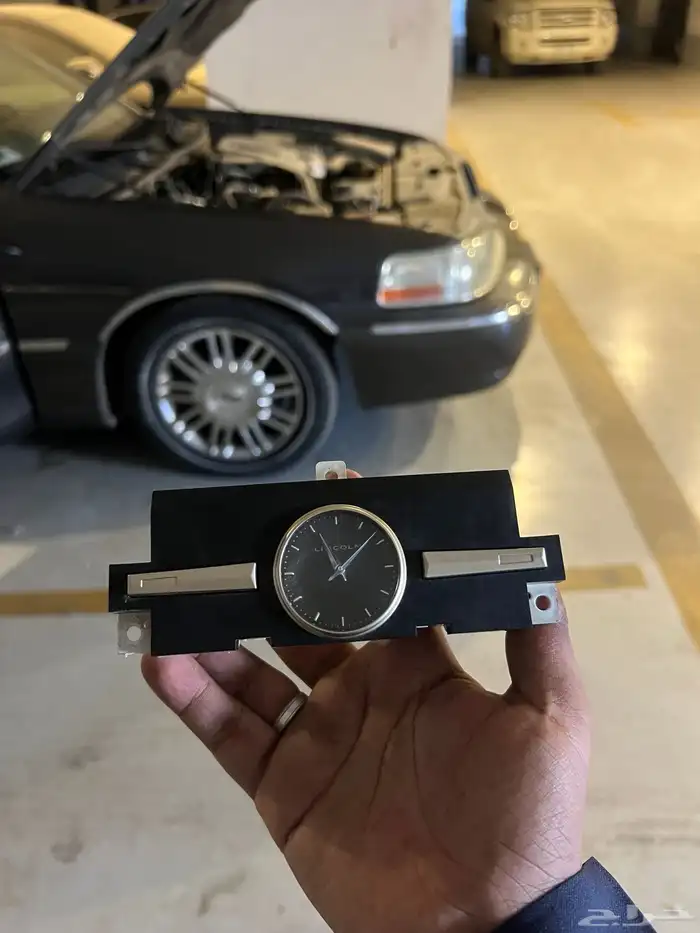 ساعة لينكون تاون كار 0