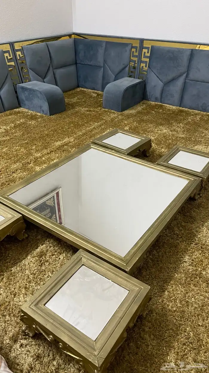 طاوله ضيافه ارضيه الكبيره مربع 0