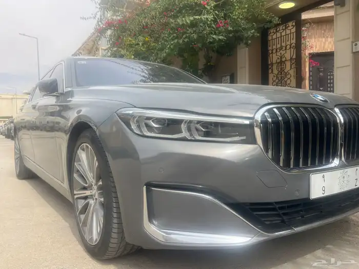 بي ام 730 اسمنتي 2020 0