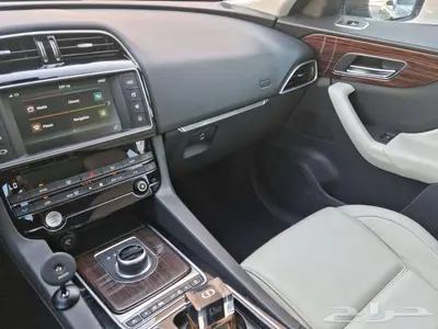 جاكور Fpace مواصفات S وارد الناغي 2017 للمستخدم وكاله نظيف 11