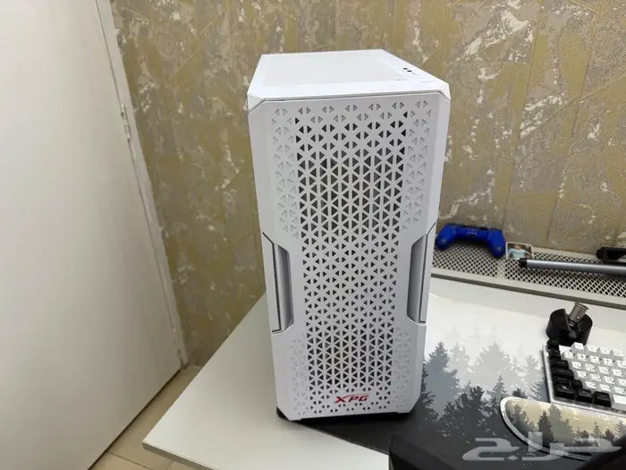 كيس ابيض من XPG 4