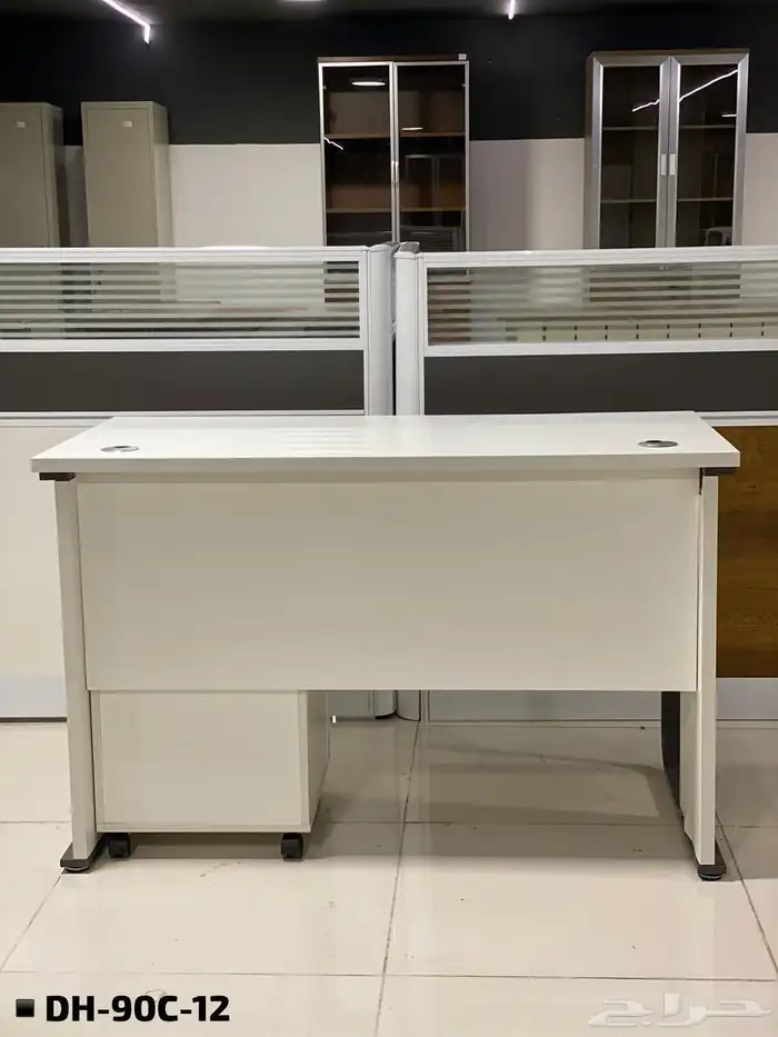 new office desks chairs and meeting tables مكاتب و كراسي 15