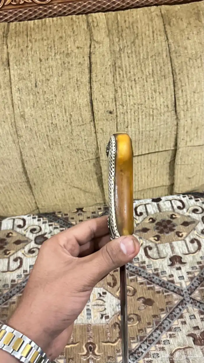 خنجر قرن شبيه الزراف 2