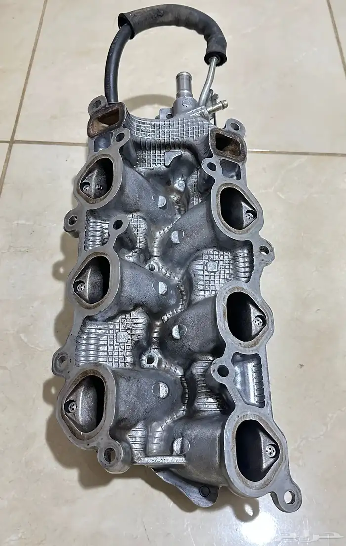 بخاخات كامري قراندي GTX ( حمر ) وكاله شبه جديده 4