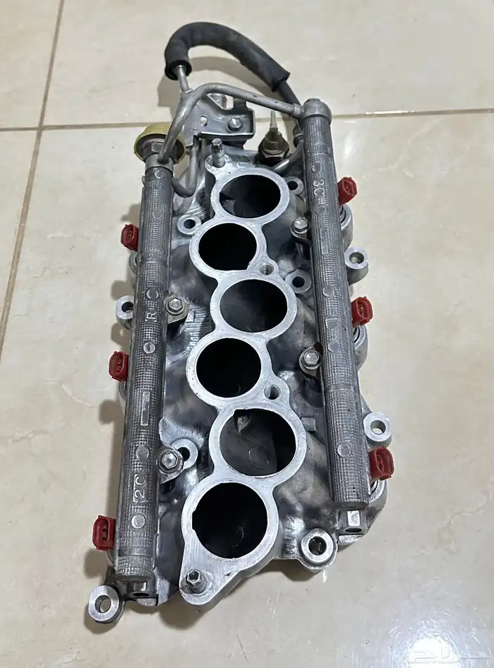 بخاخات كامري قراندي GTX ( حمر ) وكاله شبه جديده 1