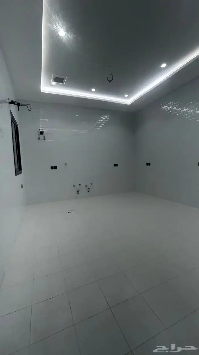 فلل فاخرة لللبيع بسعر مميز 10