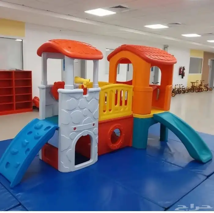 زحليقه مع 2كوخ وممر وملعب داخلي  للالطفال بلاستيكية 17