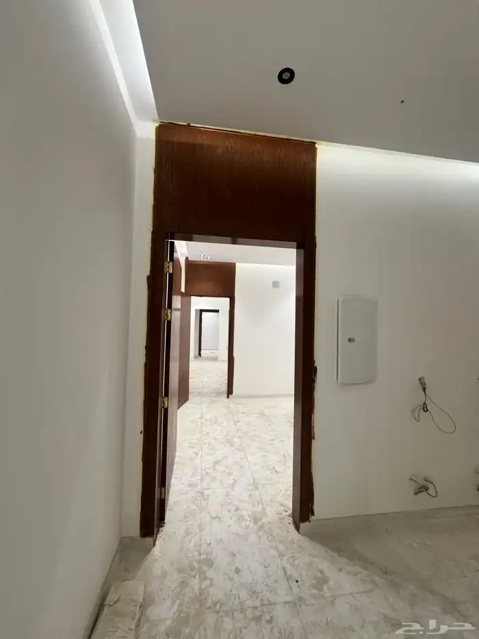 للبيع ادوار و شقق 46