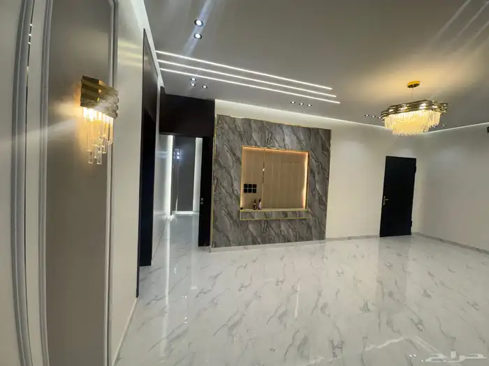 للبيع ادوار و شقق 24