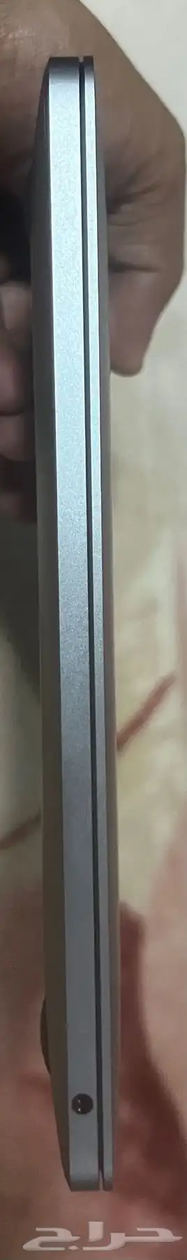 ماك بوك برو تاتش بار 2020 2
