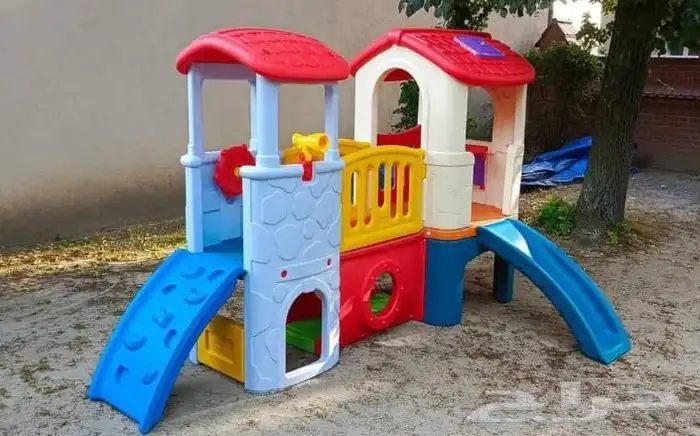 زحليقه مع 2كوخ وممر وملعب داخلي  للالطفال بلاستيكية 1