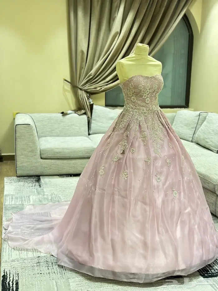 فساتين 1