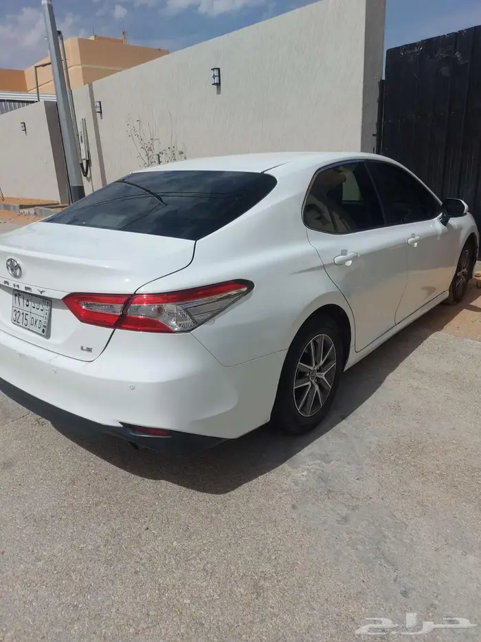 للبيع كامري 2019 1