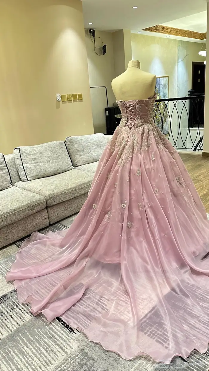 فساتين 2