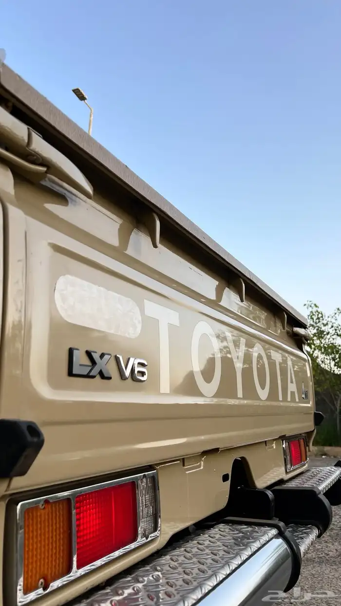 (تم البيع )شبه مخزن 12