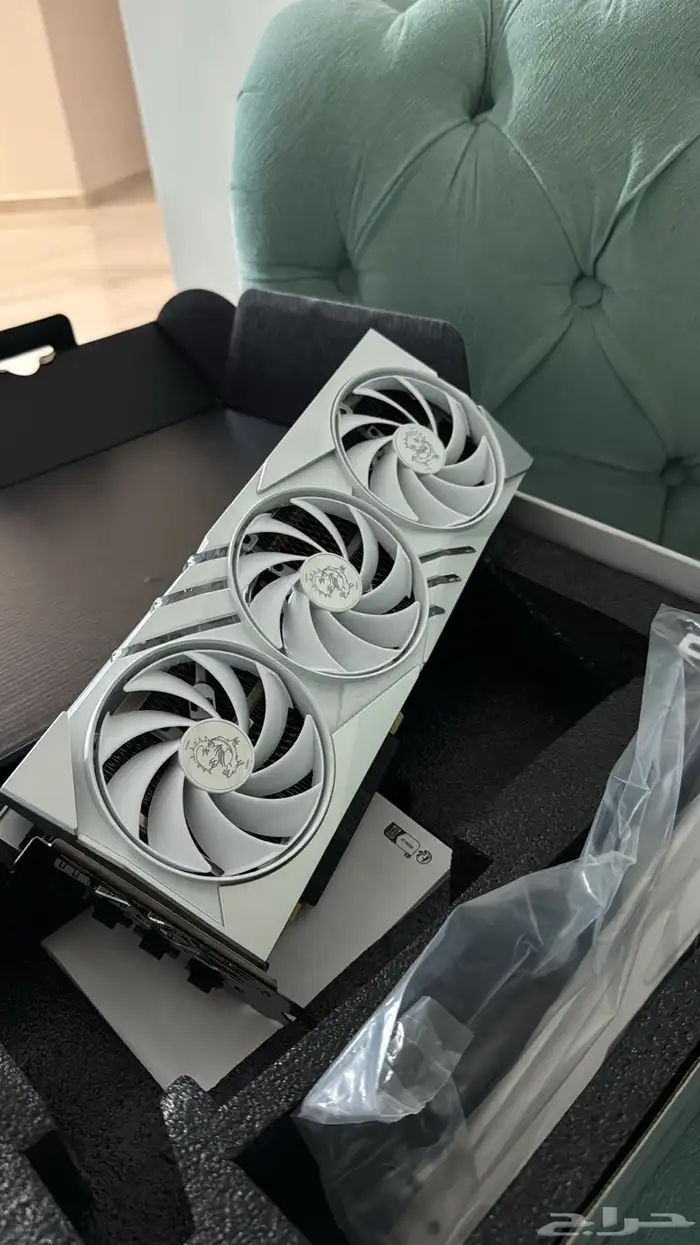 كرت شاشة Rtx 4060 16gb msi ابيض 5