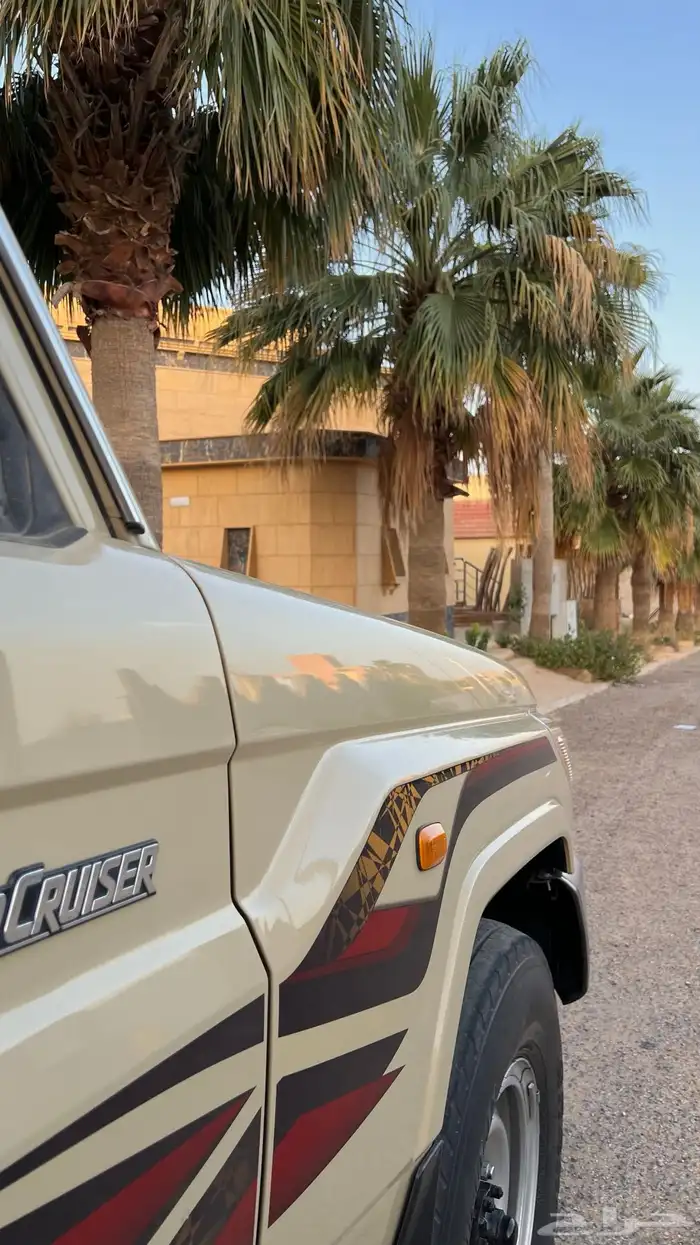 (تم البيع )شبه مخزن 18