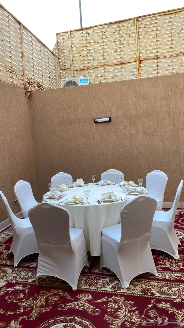 تأجير كراسي وطاولات 3