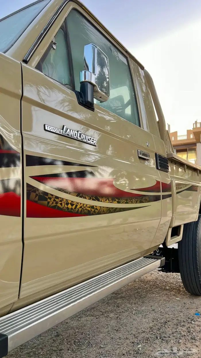 (تم البيع )شبه مخزن 8