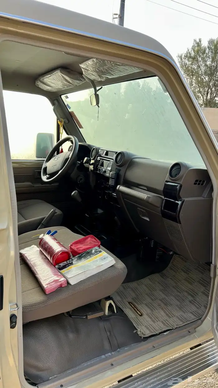 (تم البيع )شبه مخزن 42